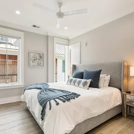 The Azalea Suite At 124 Spring Charleston Exterior photo